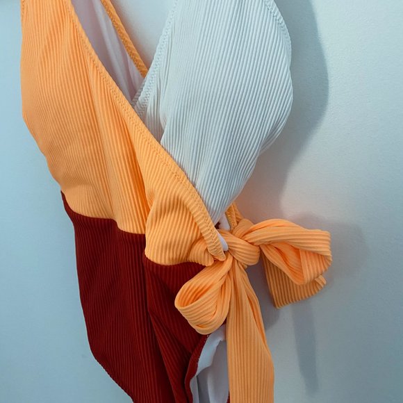 Ribbed one piece - NWOT - Picture 2 of 7